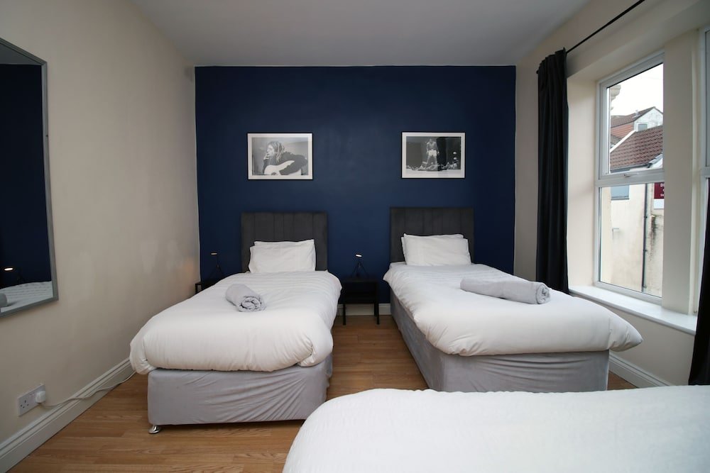 Фото Karah Suites - Church Road II