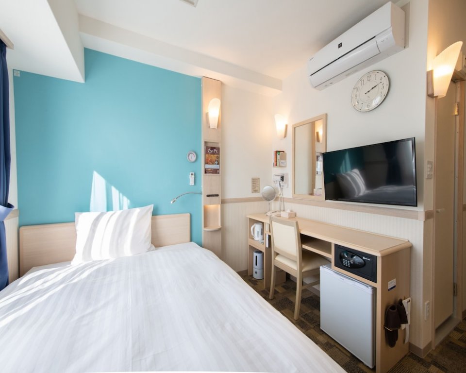 Фото Toyoko Inn Shiki-eki Higashi-guchi