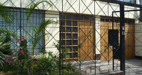 Хостел FroGuestHouse