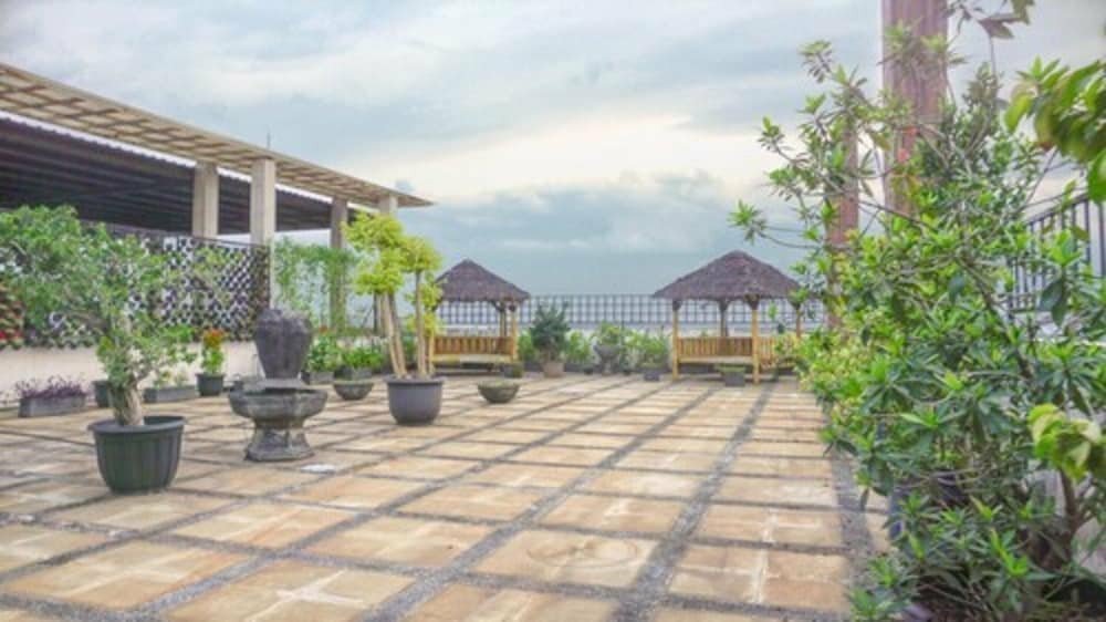 Hotel Reddoorz @ Alam Sutera, Earth, photo