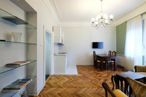 Фото Downtown Belgrade Apartments