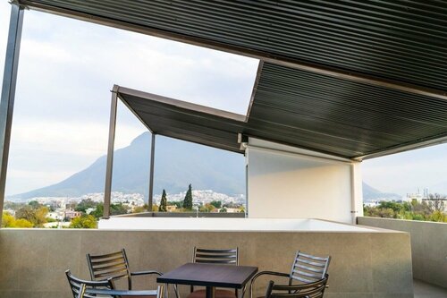 Гостиница Econosuites Fundidora в Штате Нуэво-Леон