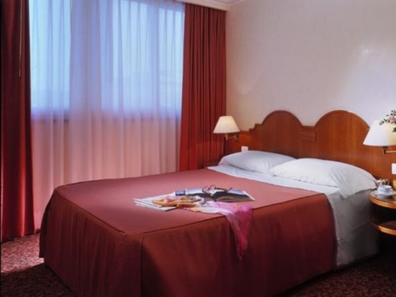 Фото Hotel Mondial