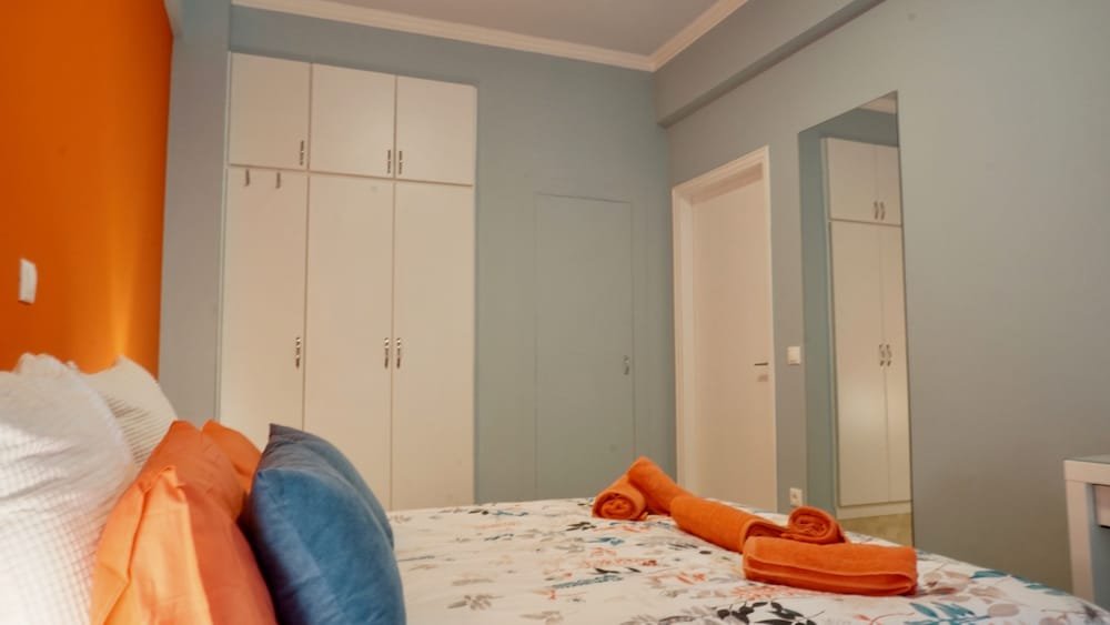 Фото Sophisticated Modern Apt in Athens