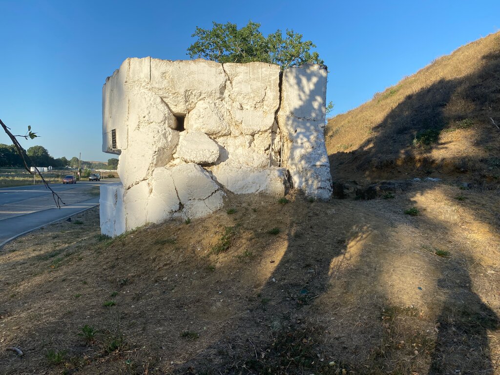 Landmark, attraction Долговременная огневая точка № 1, Sevastopol, photo