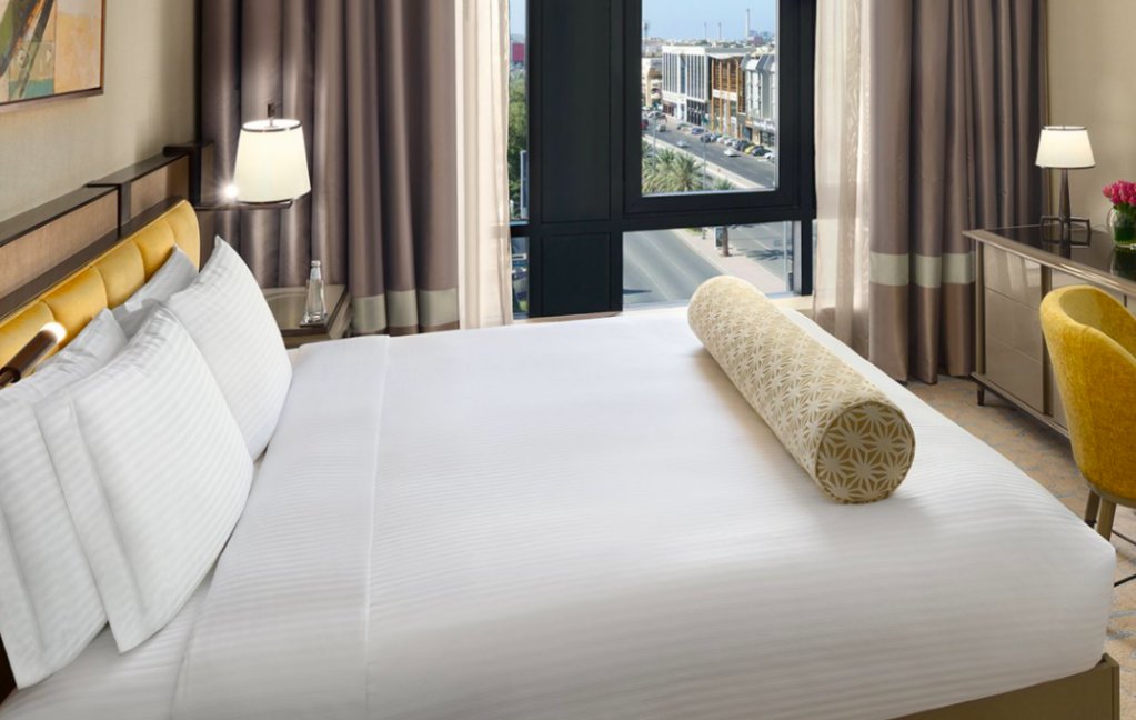 Фото The Hotel Galleria Jeddah, Curio Collection by Hilton