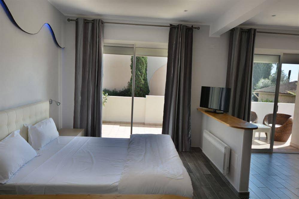 Фото Hotel de la Mer