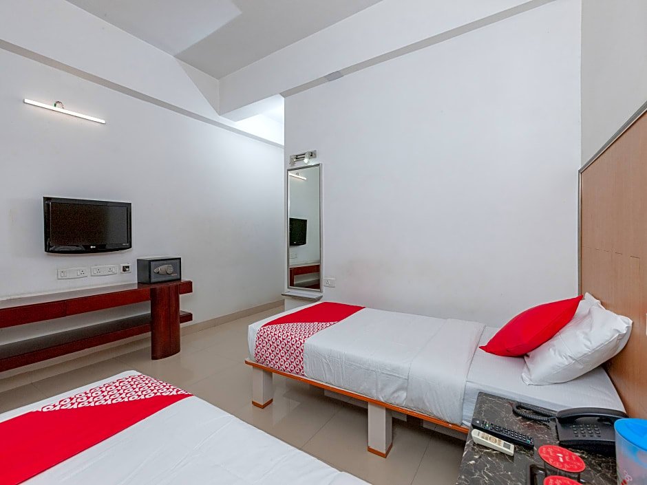 Фото Lotels Hotel