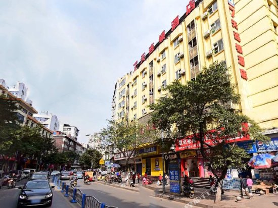 Фото отеля 1