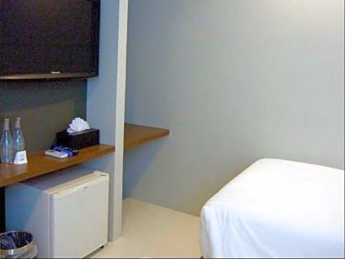Фото Metz Pratunam Hotel