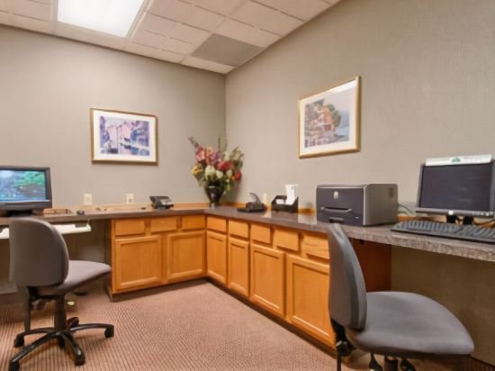 Фото Wingate by Wyndham Pueblo