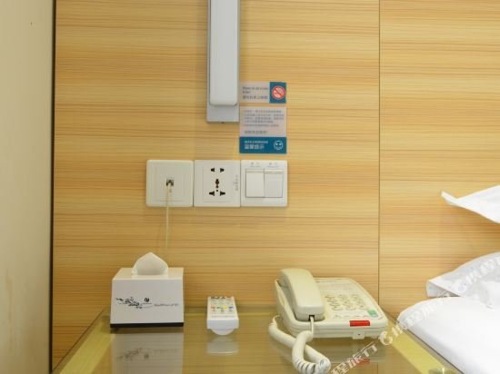 Фото City Comfort Inn Wuhan Guanggu Jinronggang