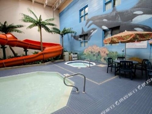 Внешний вид отеля Canad Inns Destination Centre Garden City в Виннипеге, фото 1