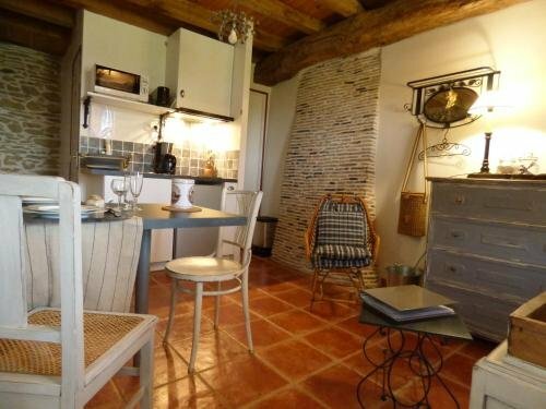 Гостиница Manoir de la Haute Pilais