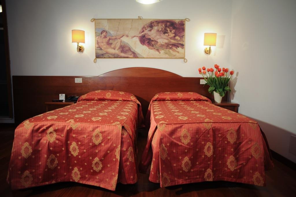 Фото Hotel Accademia