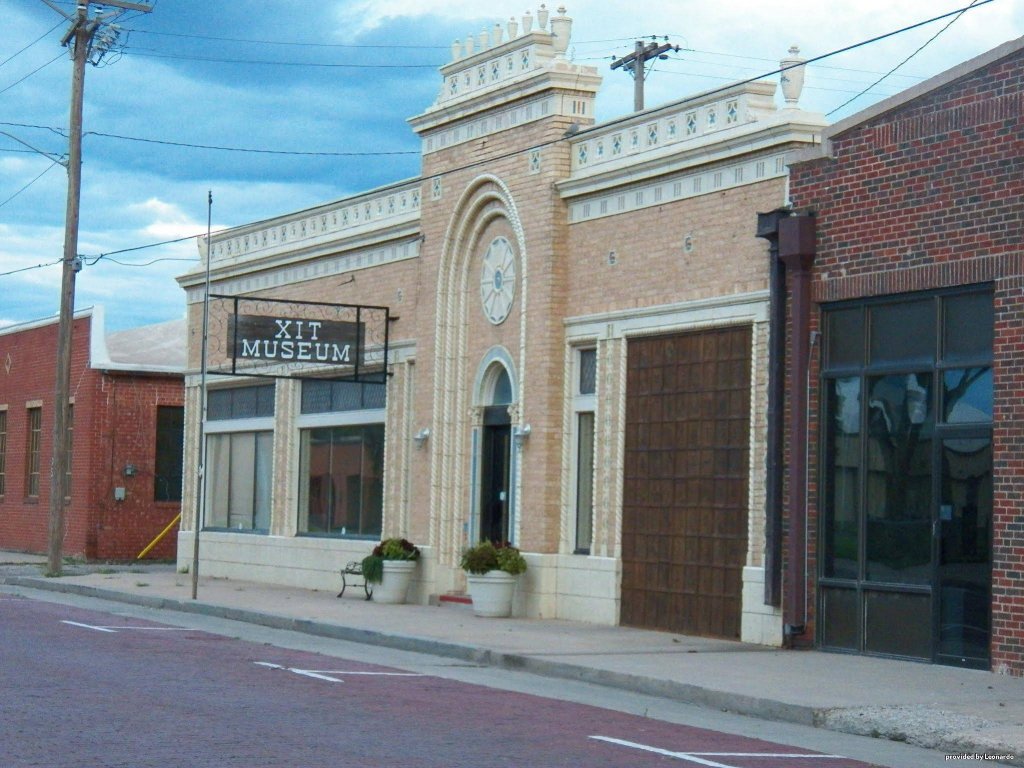 Фото отеля 3