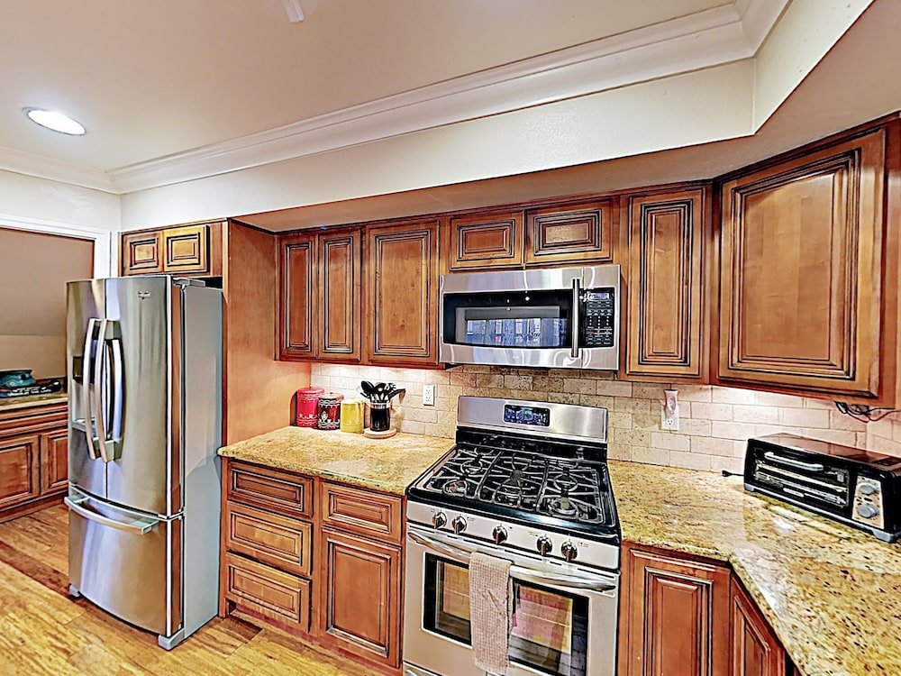 Фото 279 Eureka Drive Home 3 Bedrooms 3 Bathrooms Home