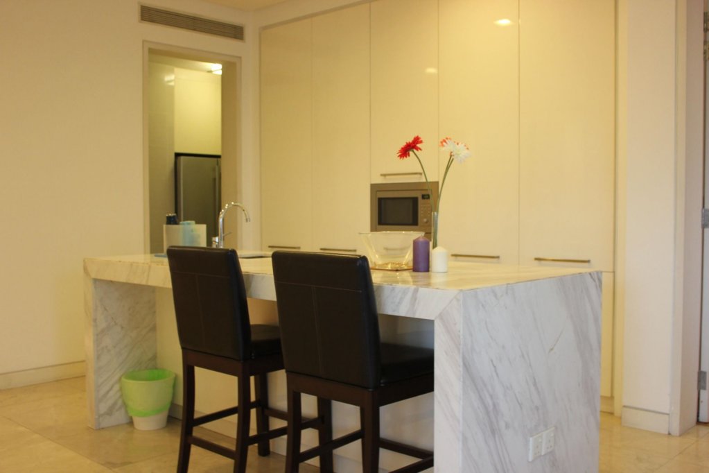 Фото Pavilion Bukit Bintang Modern Suites