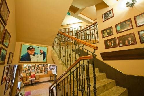 Гостиница Trylogia в Зелёнке