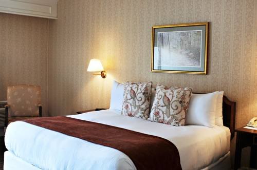 Фото Molly Pitcher Inn