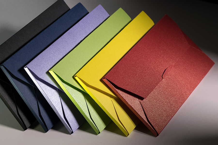 Дизайнерский картон для визиток образцы