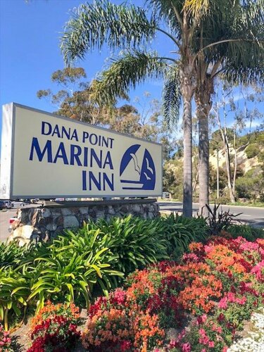 Внешний вид отеля Dana Point Marina Inn в Дана-Пойнте, фото 2