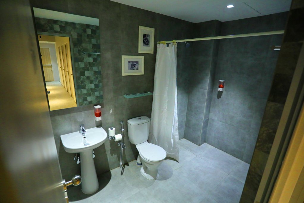 Фото Urbanpod Hotel