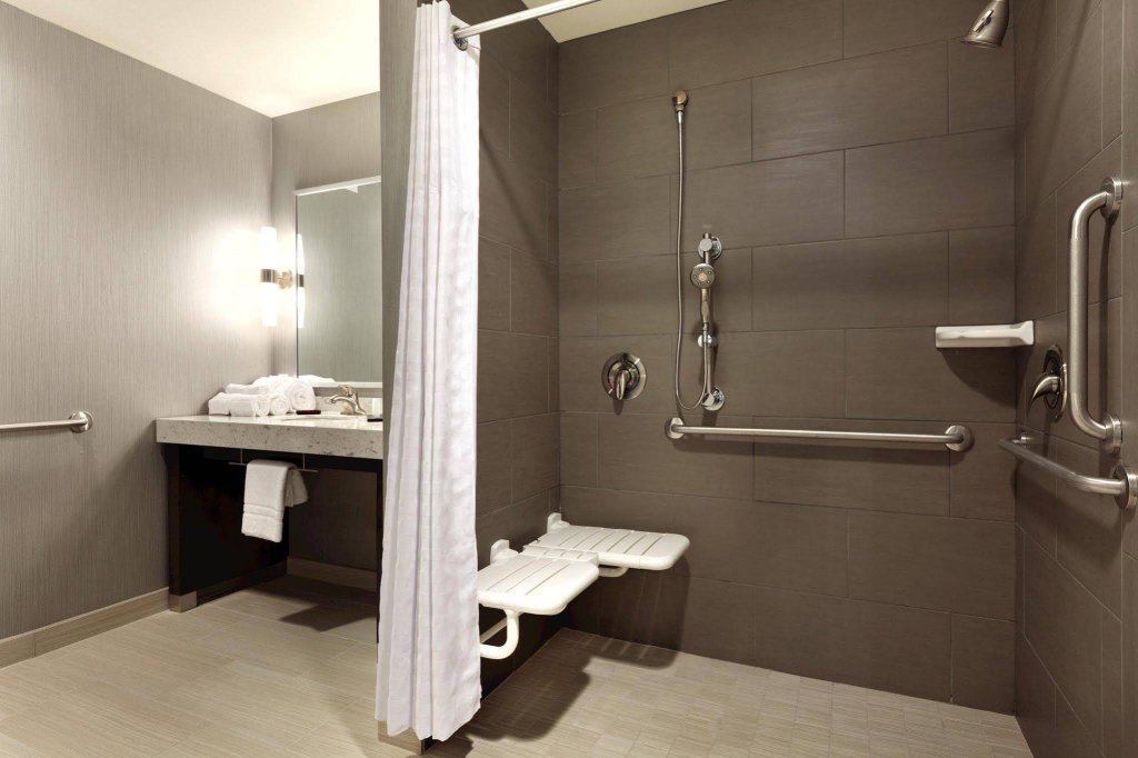 Фото Embassy Suites Portland/Hillsboro, Oregon