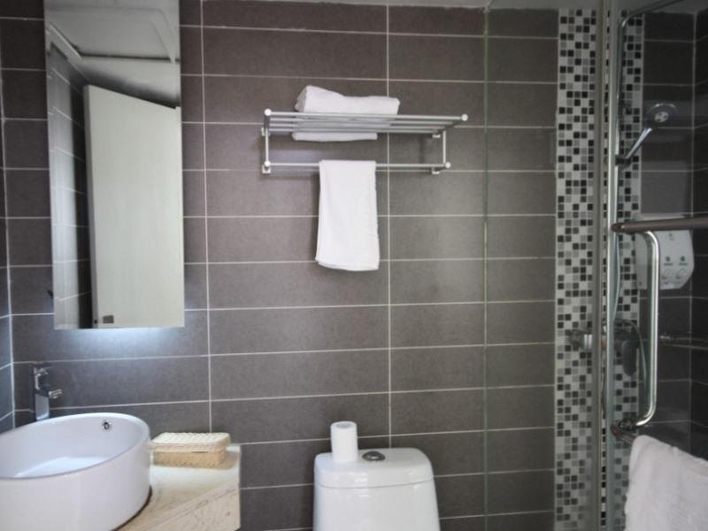 Фото GreenTree Inn Ningbo Beilun District Meishan Beach Business Hotel