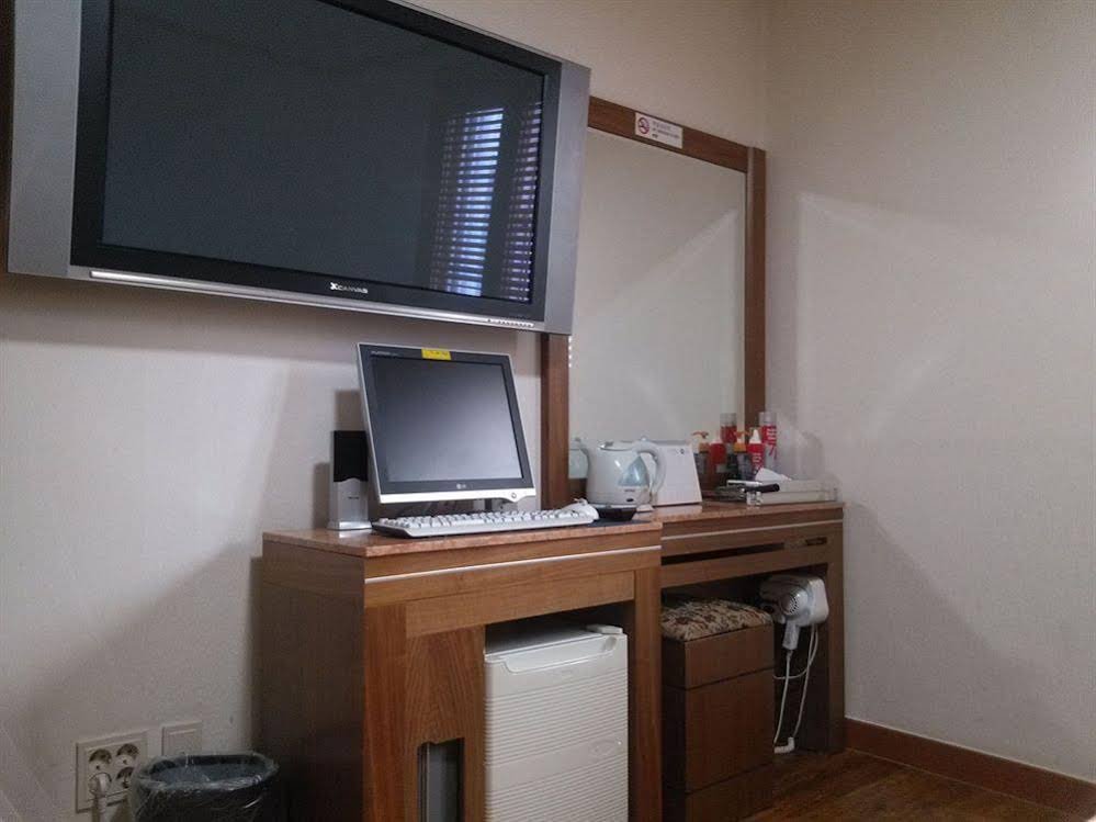 Фото Noble Hotel