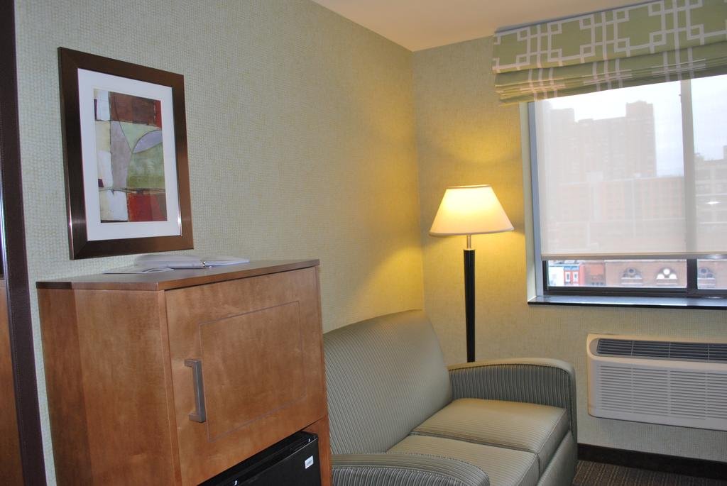 Фото Holiday Inn Express New York - Manhattan West Side, an Ihg Hotel