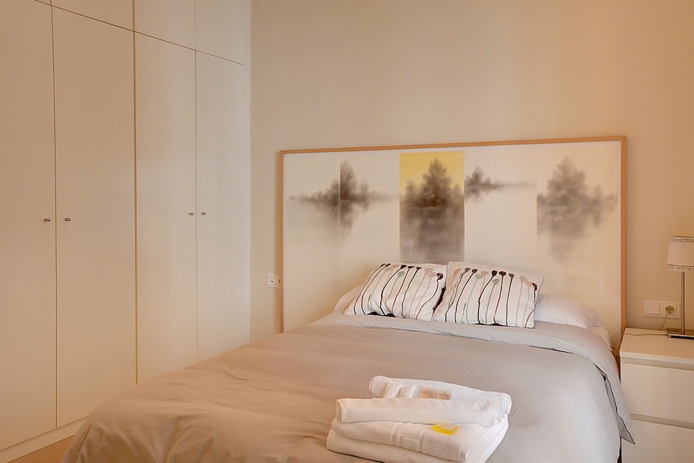 Фото Wish-Suite San Luis de Sevilla Apartment