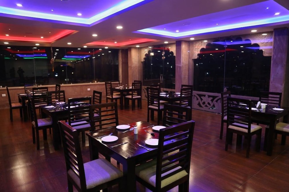 Фото Om Heritage Hotel