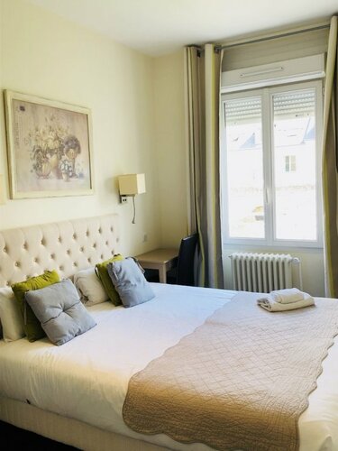 Гостиница Citotel Logis Louise de Savoie в Блуа