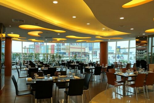 Гостиница Golden Tulip Galaxy Hotel