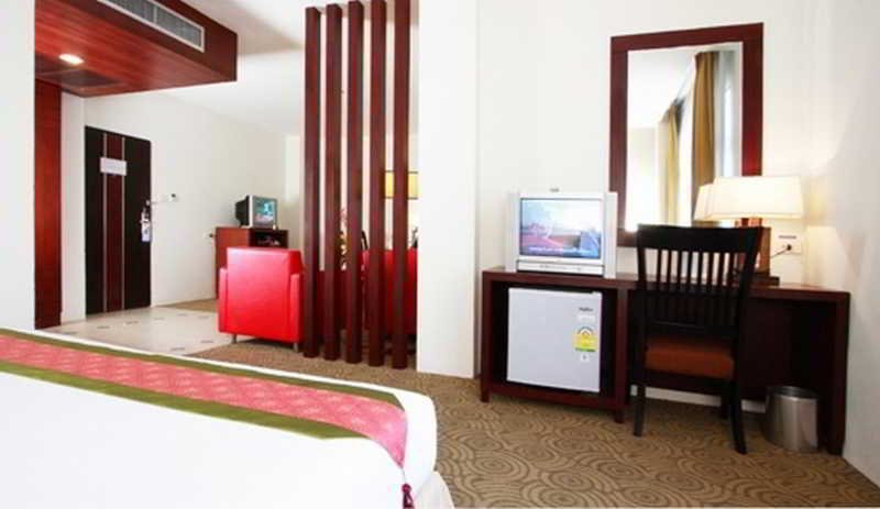 Фото Hadyai Golden Crown Hotel