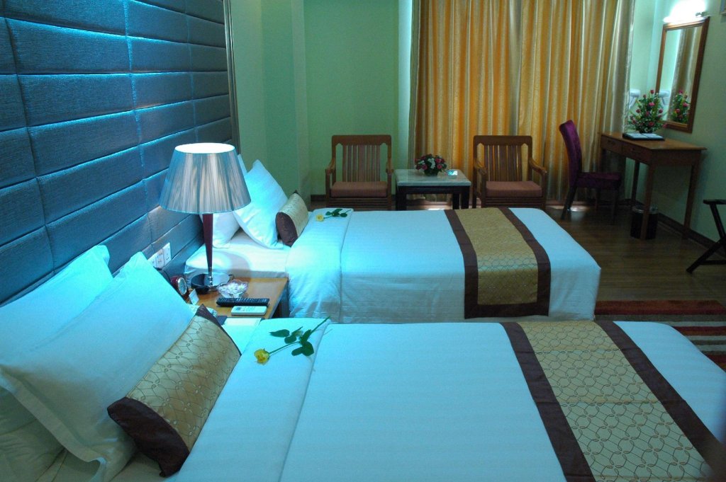 Фото Best Western Green Hill Hotel