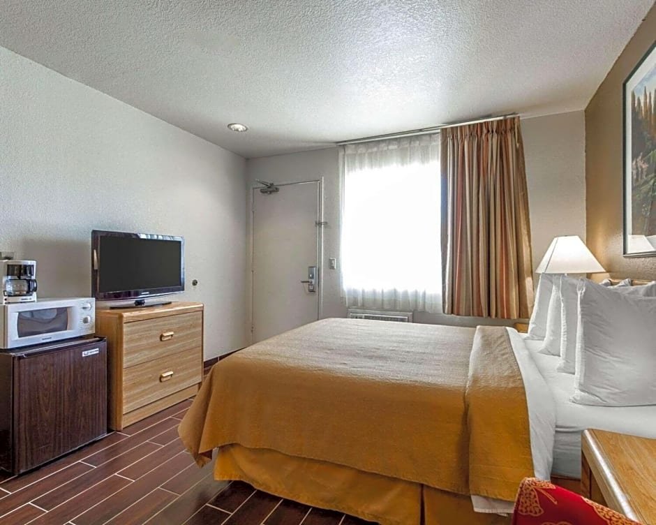 Фото Quality Inn Oakland Airport