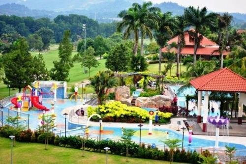 Гостиница Nilai Springs Resort Hotel