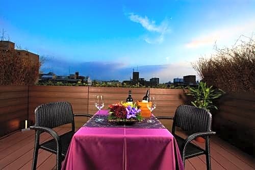 Фото отеля 2