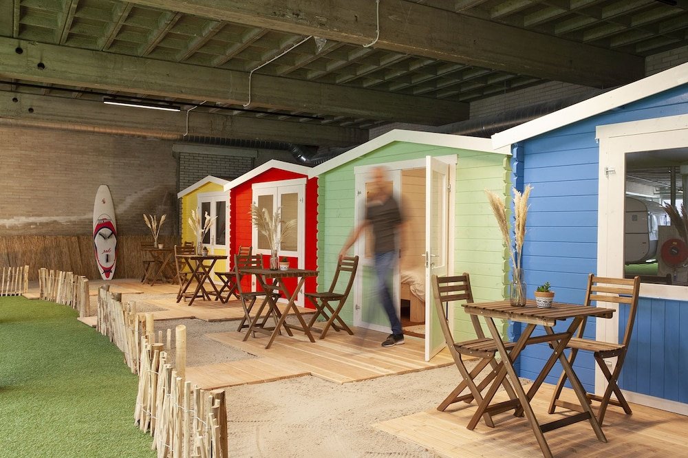 Фото Outside Inn