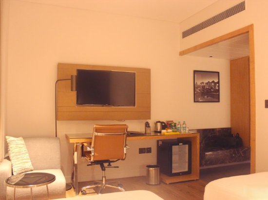 Фото Fountain Tree by Tgi