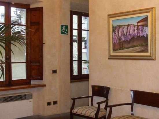 Фото B&B Palazzo Al Torrione 2