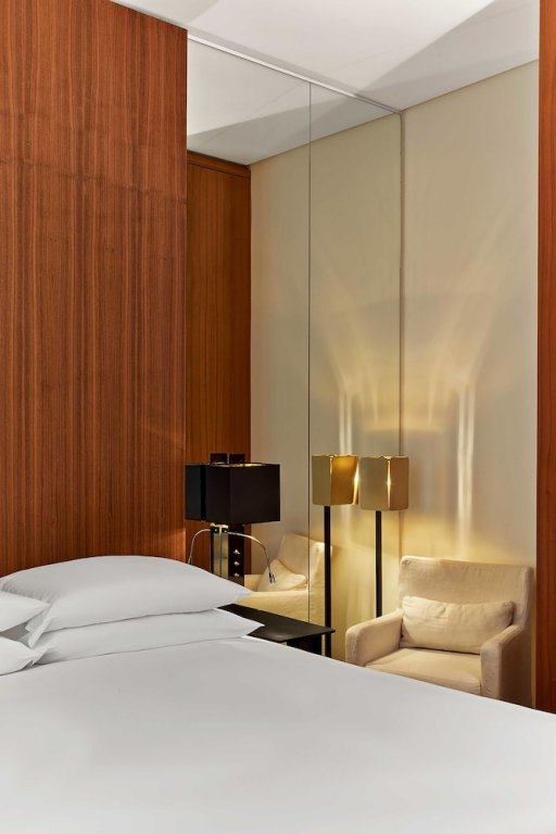 Фото Le Metropolitan, Paris Tour Eiffel, a Tribute Portfolio Hotel