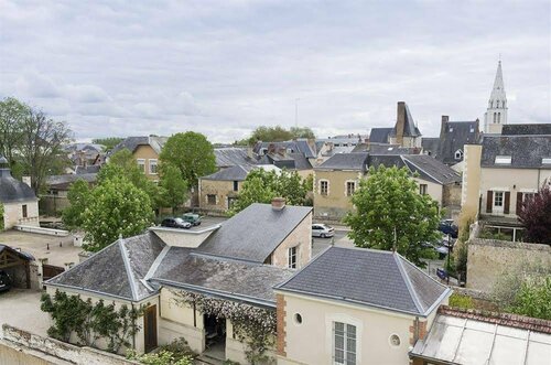 Внешний вид отеля Logis Hôtel le Vert Galant в Ле Флеше, фото 3