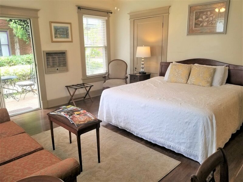 Гостиница Memphis Belvedere Suites в Мемфисе