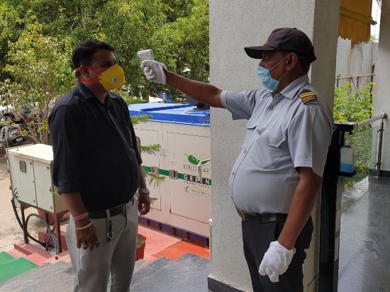 Фото L N Marriott Hotel