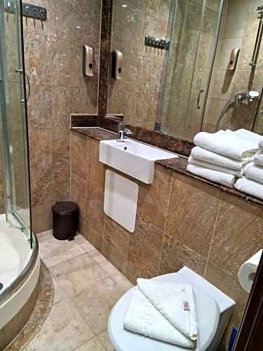 Фото London Plaza Serviced Apartments