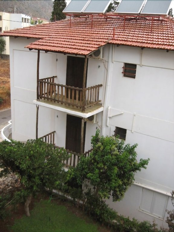 Фото Monemvasia Green Apartments