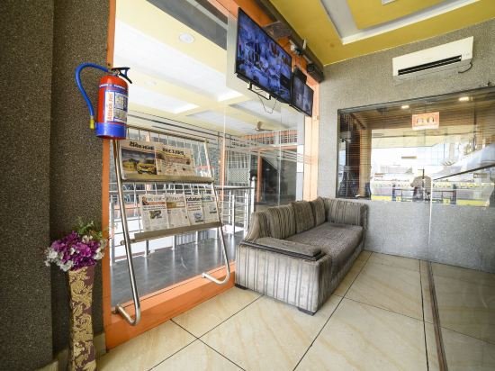 Фото The Mirage Palace